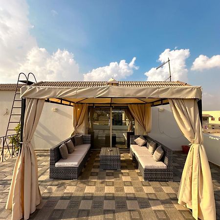 2Bd Apartment In A Rooftop With A Private Terrace カイロ エクステリア 写真