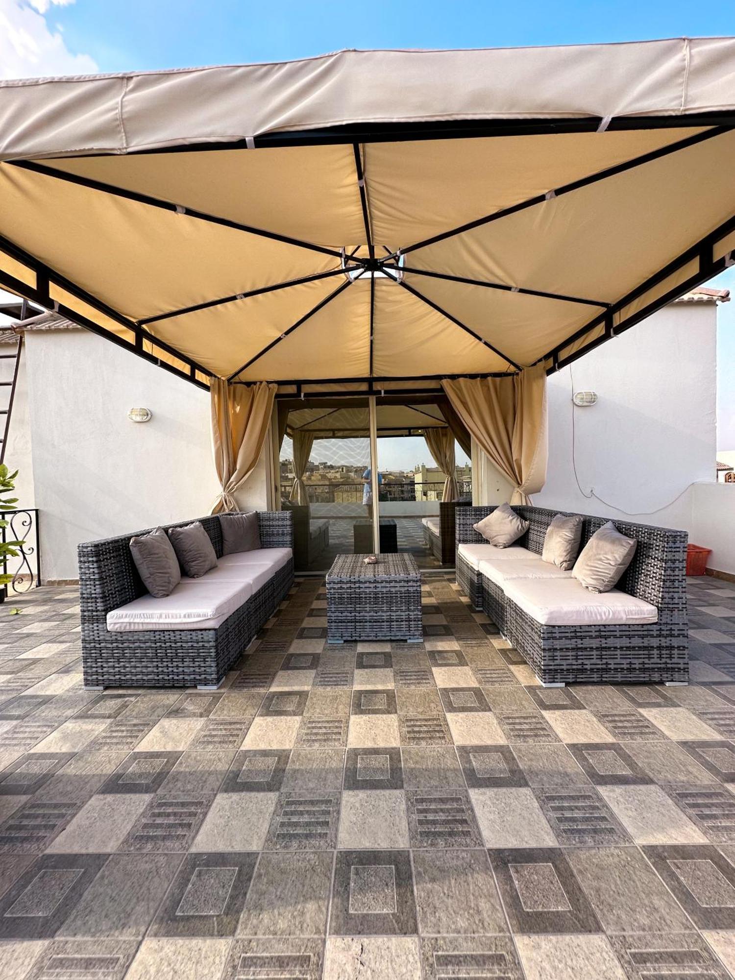 2Bd Apartment In A Rooftop With A Private Terrace カイロ エクステリア 写真