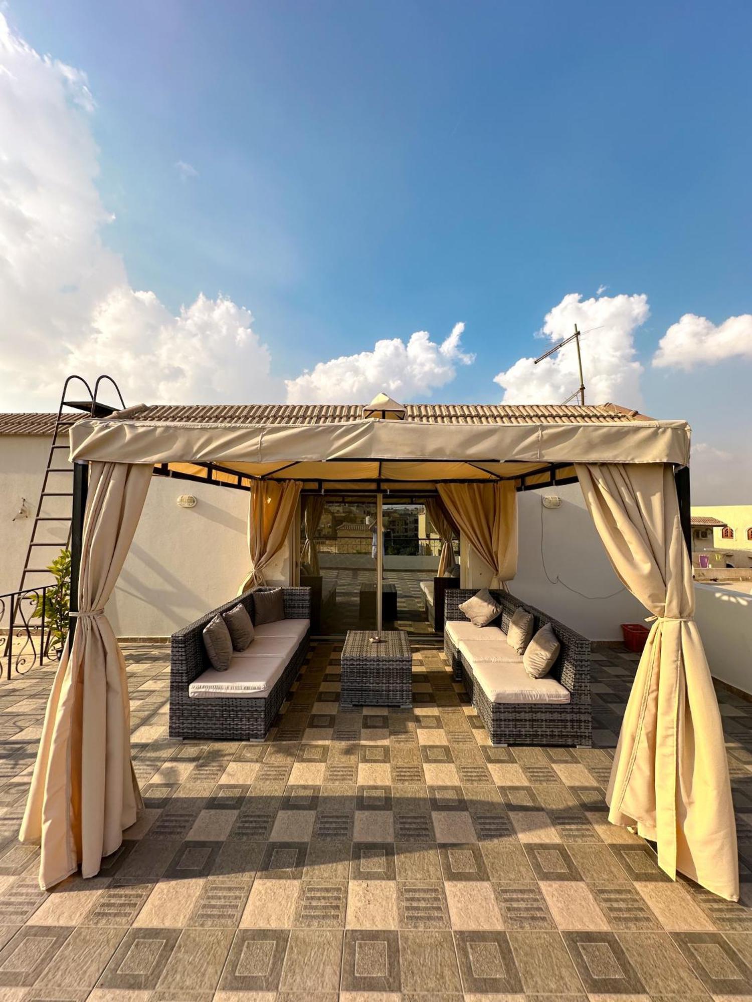 2Bd Apartment In A Rooftop With A Private Terrace カイロ エクステリア 写真